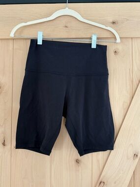 lululemon athletica Black High-Rise Bike Shorts - size 6